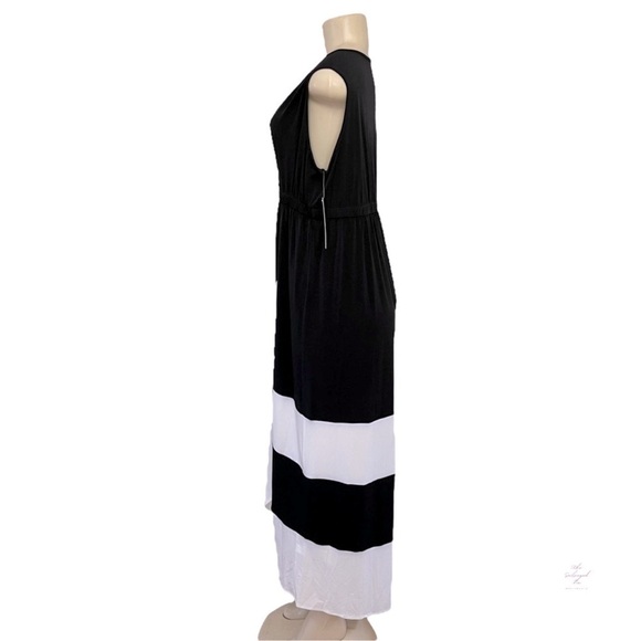 SANDRA DARREN Black White
Striped Layered Round Hem Sleeveless
Maxi Dress 8 - Picture 6 of 10